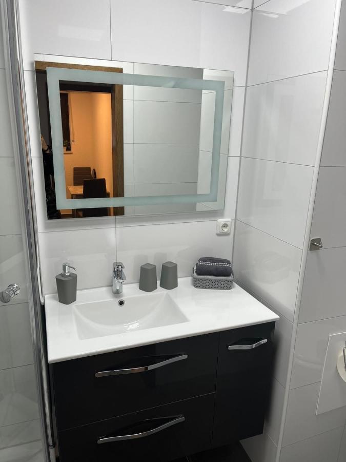 קלן Ferienwohnung Emilia מראה חיצוני תמונה